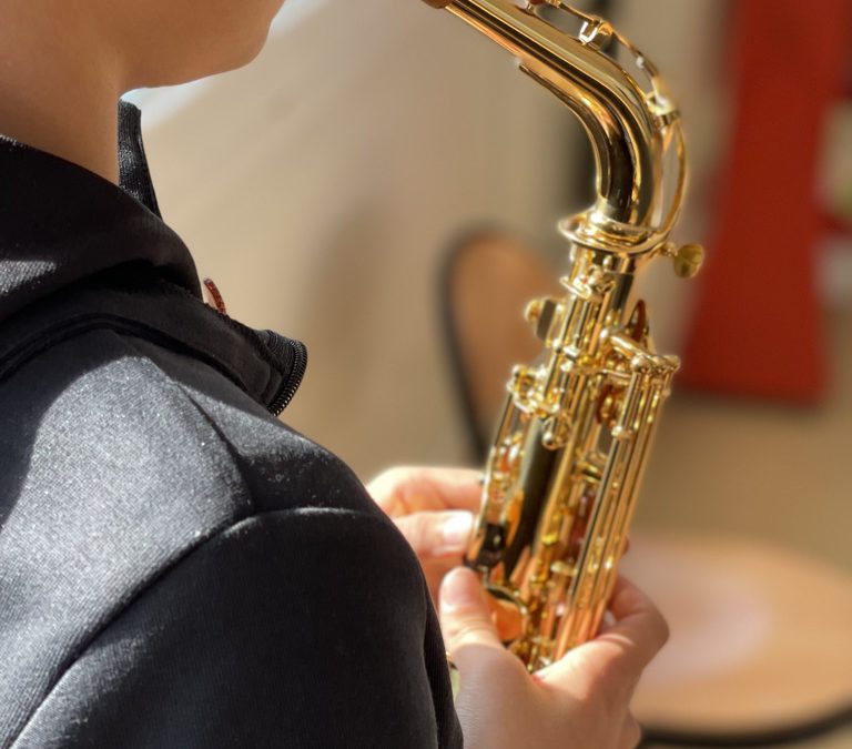 Un orchestre au collège Claude Debussy!